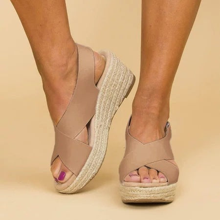 W&W – Bequeme Sommersandalen
