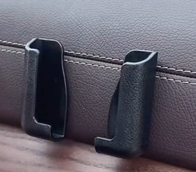 Handyhalterung mit Ablagebox | Verstellbar & Selbstklebend | Für Smartphone, Tablet & iPad | ABS Material