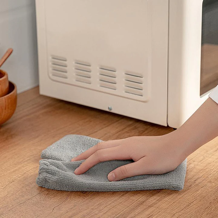 SchnellesFegen™ Ultimative Staubkontrolle