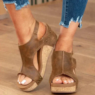 Orthopädische Ledersandalen für zusätzlichen Halt
