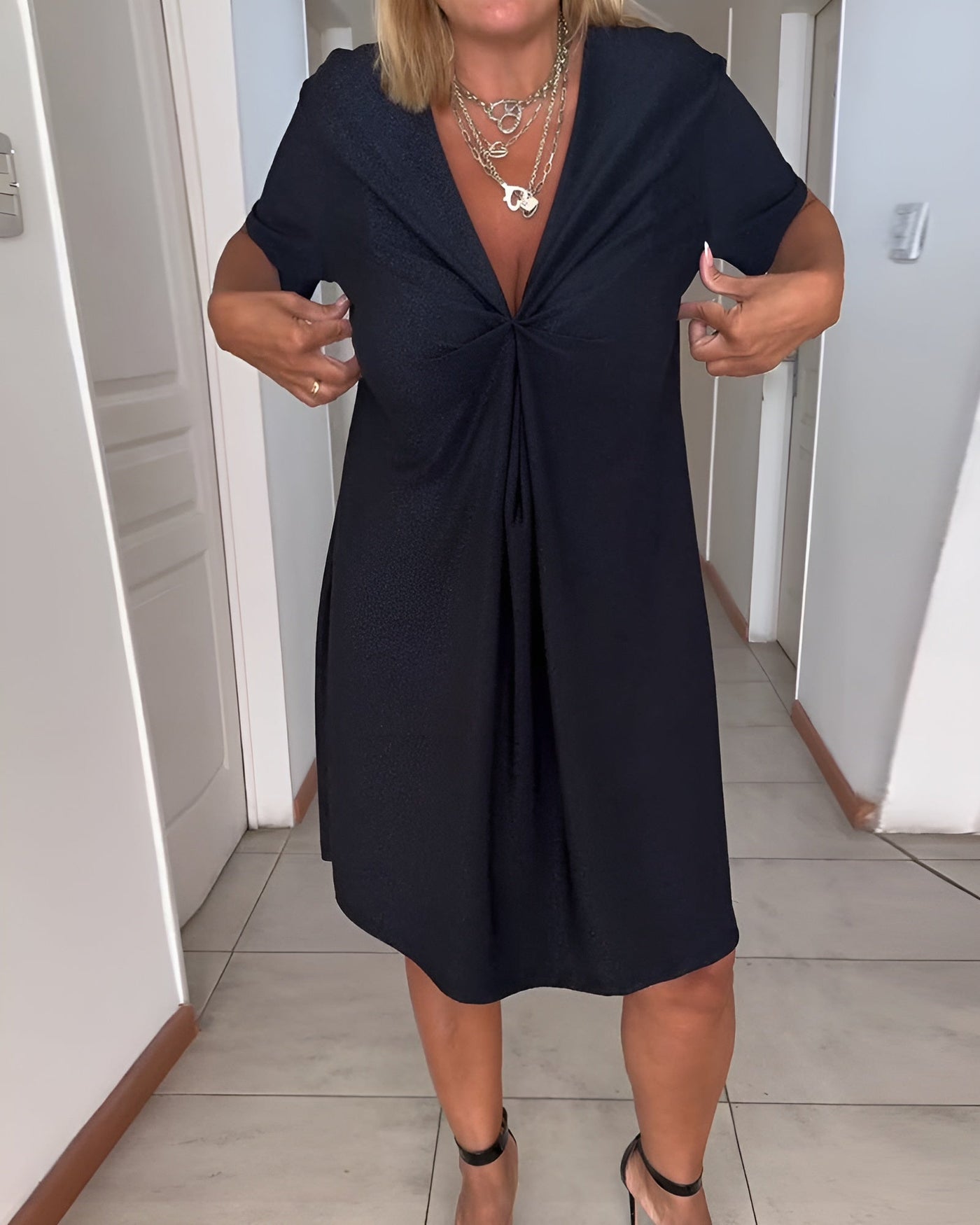 Melina™ Klassische Feminine Anmut