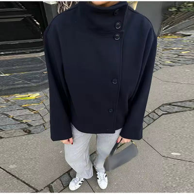 Elise – Luxus Kurzjacke mit aufgesetzter Brusttasche