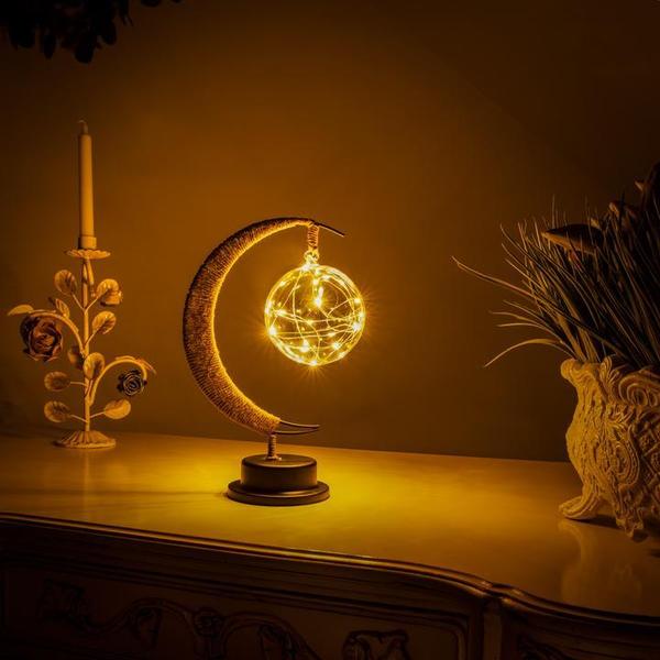 LED-Mondlampe | Handgefertigte Sichelmond-Tischlampe mit warmem Stimmungslicht & stabilem Metallsockel