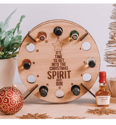 Adventskalender Holz | Weihnachtsbaum Form | Befüllbar mit Bier, Wein & Mini-Flaschen