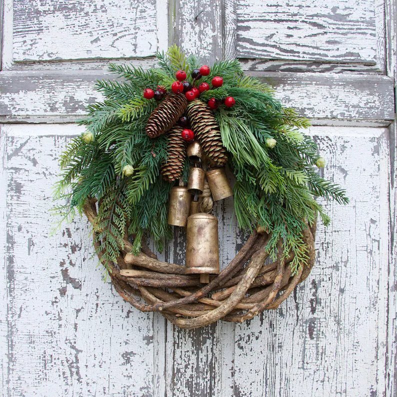 Boho Weihnachtskranz mit Glocken | Tür- & Wanddekoration | Handgefertigt