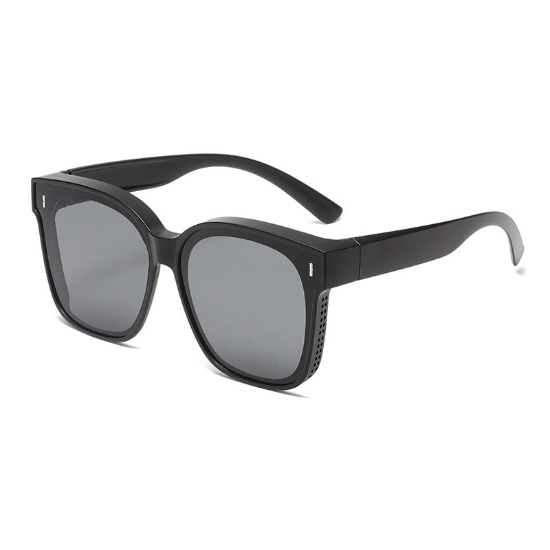 1+1 Gratis | Überzieh-Sonnenbrille | Polarisierte Gläser | Passt über Brillen | Schlankes Design & UV-Schutz