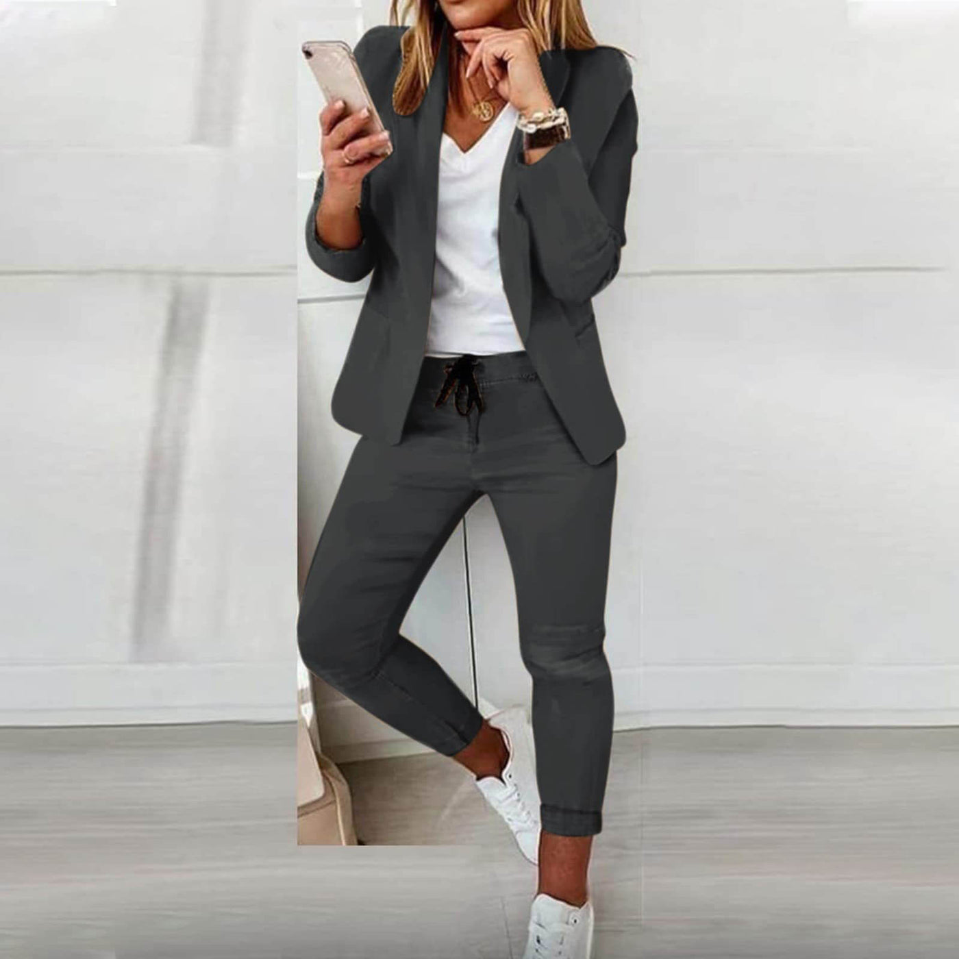 Hermine™ Aufpolierter professioneller Look