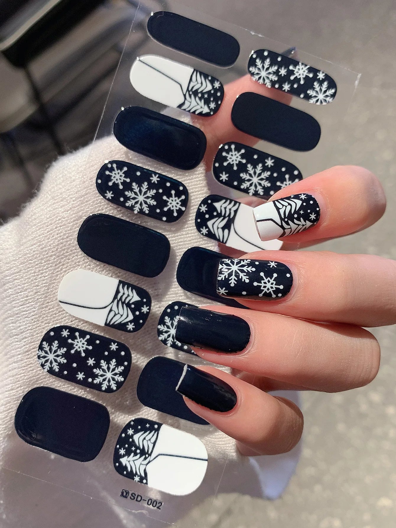 Weihnachtliche Nagelsticker | Festliche Designs | Einfach aufzutragen