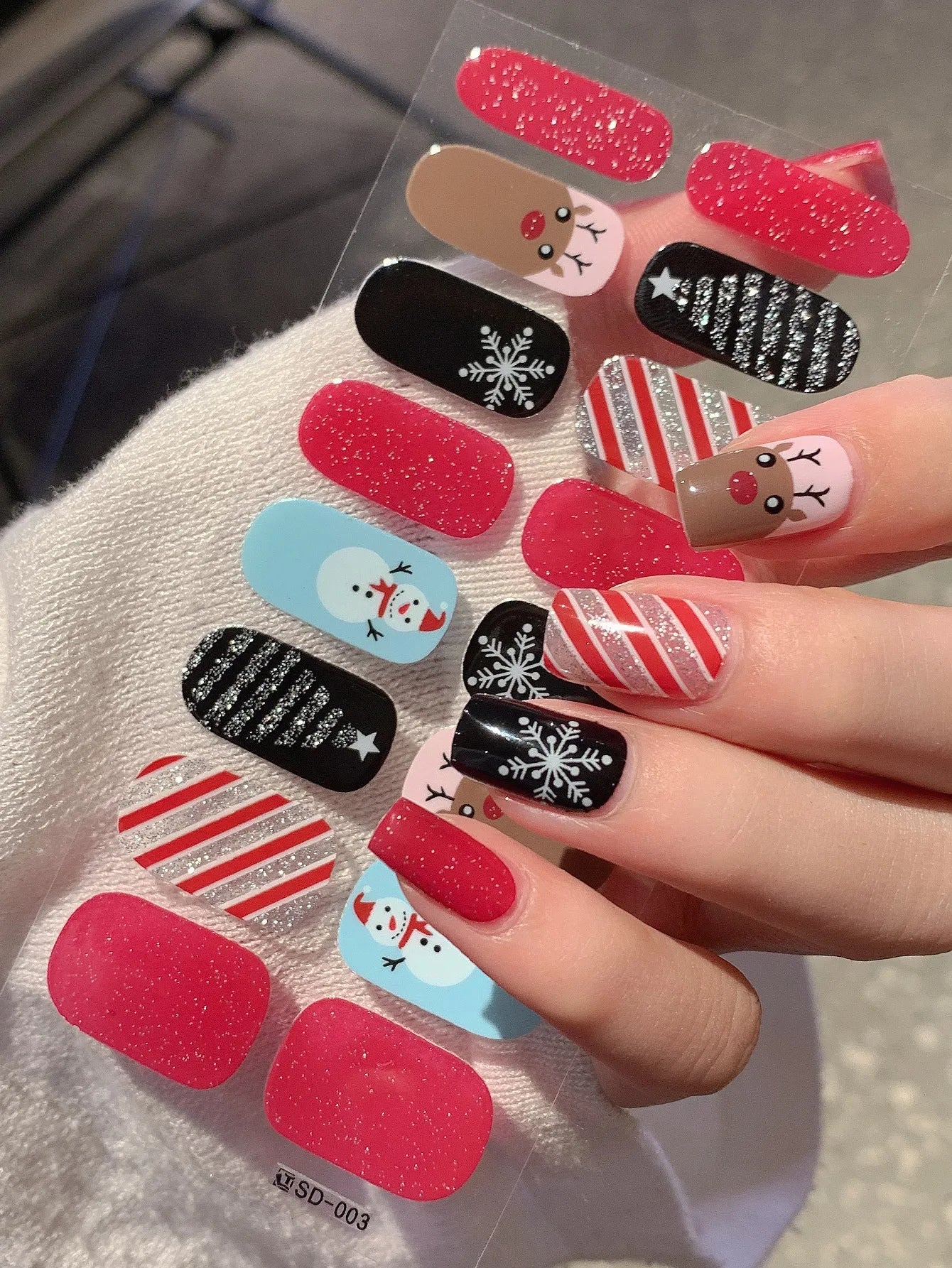 Weihnachtliche Nagelsticker | Festliche Designs | Einfach aufzutragen