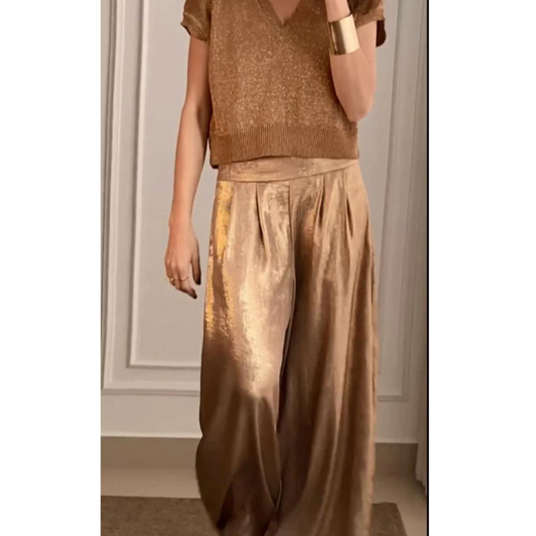 Elegantes Zweiteiliges Set Aus Oberteil Und Hose Für Damen | Lässig