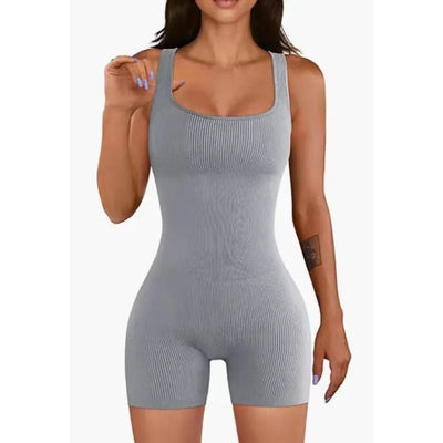 Romper Jumpsuit Damen | Figurbetonend & Elastisch | Ärmelos mit Eck-Dekolleté | Viele Farben