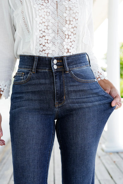 Damen Bootcut Jeans | Hohe Taille | Stretch Denim mit Fransen-Saum | Figurbetonte Passform