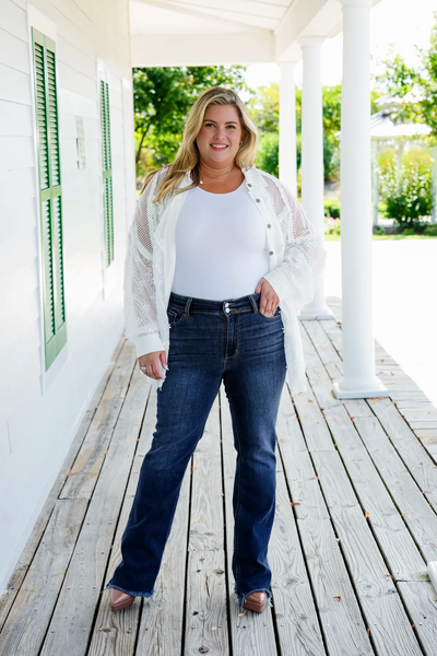 Damen Bootcut Jeans | Hohe Taille | Stretch Denim mit Fransen-Saum | Figurbetonte Passform