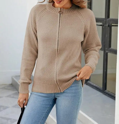 Lotte - Stylistische gestrickte Weste mit Reißverschluss