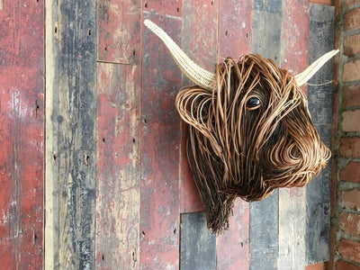 Handgefertigte Wanddeko | Resin Skulptur „Feeling Highland Cattle“ | Einzigartige Kunst für Wohnzimmer & Büro