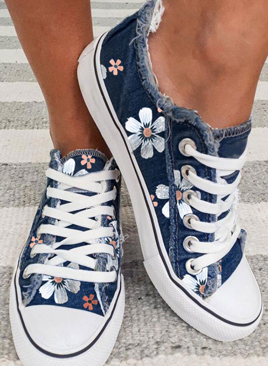 FloraWalk™ – Leinwand-Schnürsneaker mit Blumenmuster