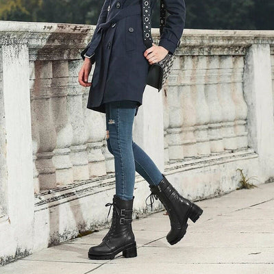 "Elisabeth" Modische Schnürstiefel