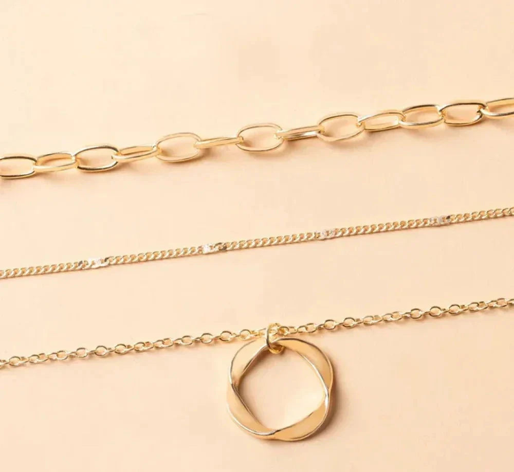Vintage goldene mehrschichtige Ketten- und Anhängernhänger