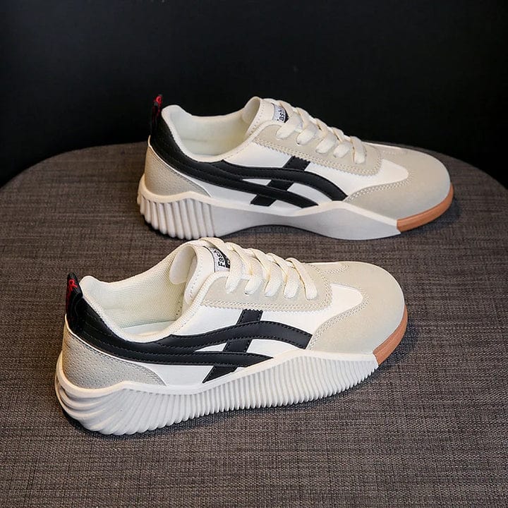 Schuhe aus alten Zeiten | Pylomo®